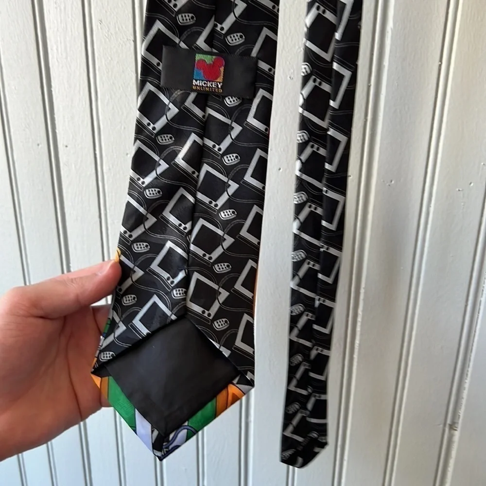 Disney Vintage Goofy Tie - Micky Unlimited Series